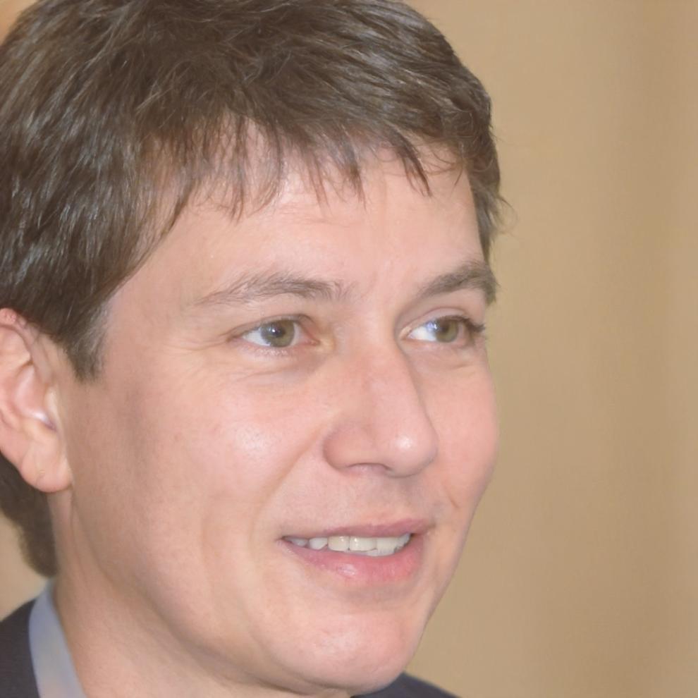 Carlos Mendoza, Director de Educación Financiera